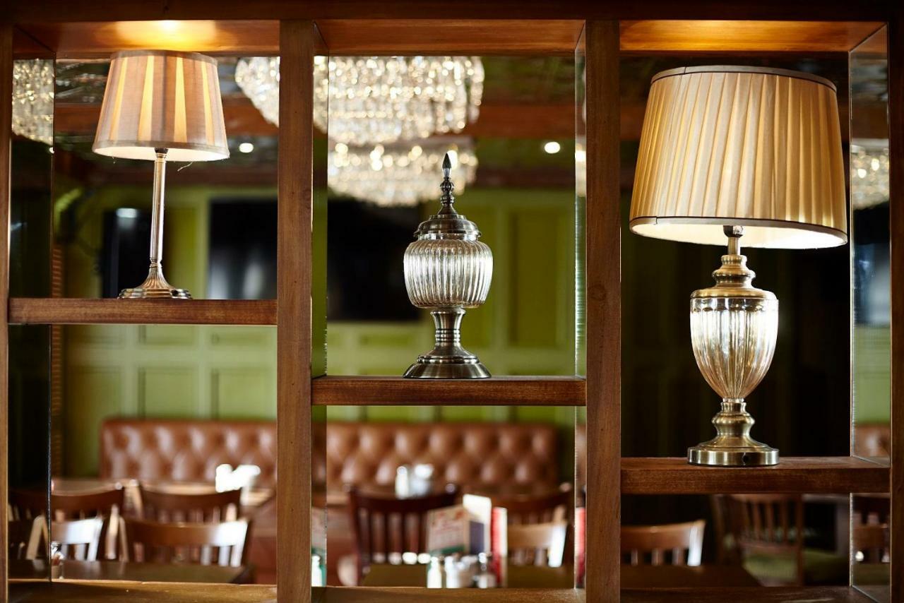 Dinn Ri Hotel คาร์โลว์ ภายนอก รูปภาพ